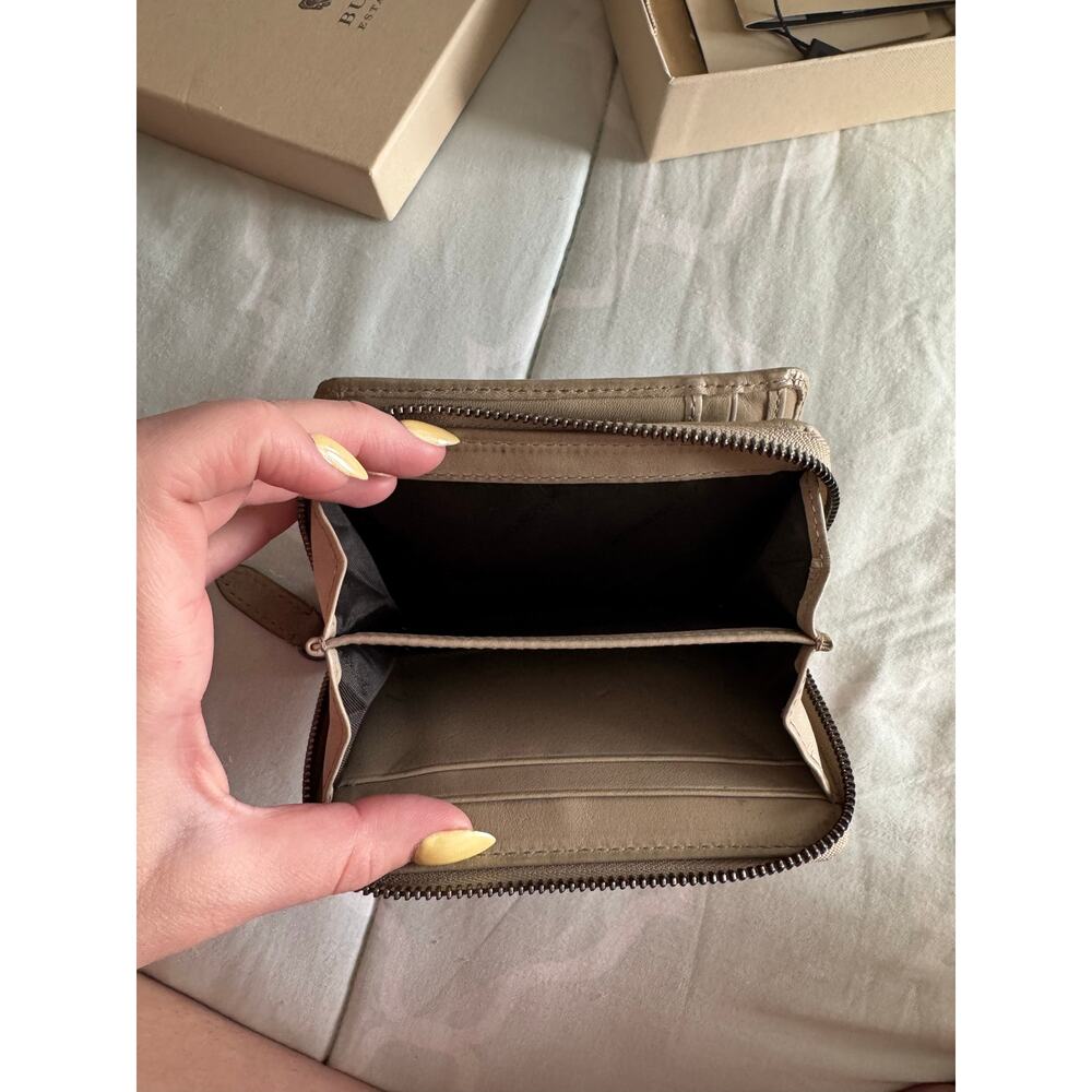 Burberry Smoked Check Woven Small Check Wallet - Picture 3 of 10
